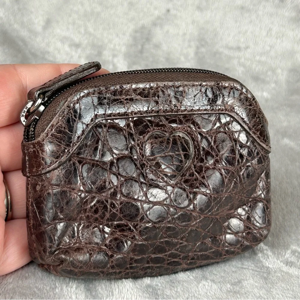 Brighton Brown Croc Embossed Leather Small Coin Purse‎ Heart on Front Zip Top
